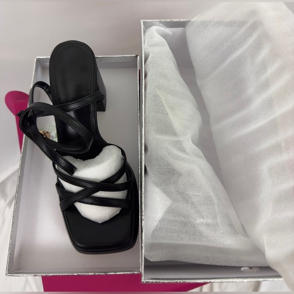 Black Strappy Lace Up Platform Heel Sandals Square OpenToe Decorative Dangle 8M - Picture 13 of 13